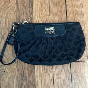 Medium Coach wristlet